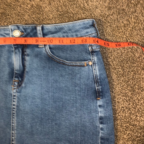 Zara Basic Denim Jean Skirt - Picture 6 of 8